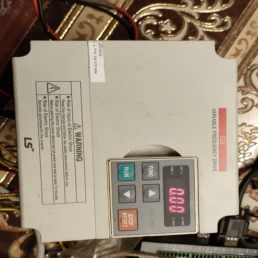 （设备配件）变频器 IG5A 1.5KW 220V SV015IG5-1