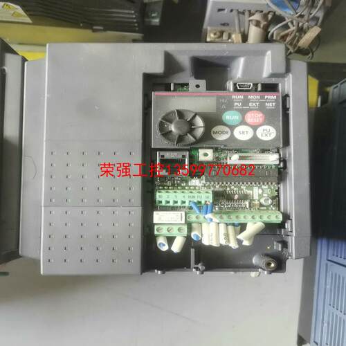 【荣强工控】FR-E740-2.2K-CHT包好