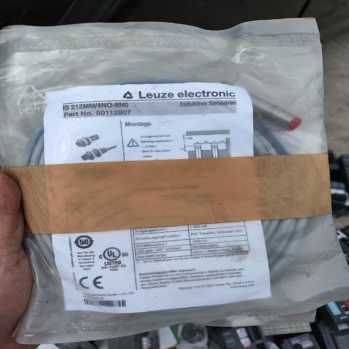 劳易测接近开关IS 212MM/4NO-8NO  全新未使用