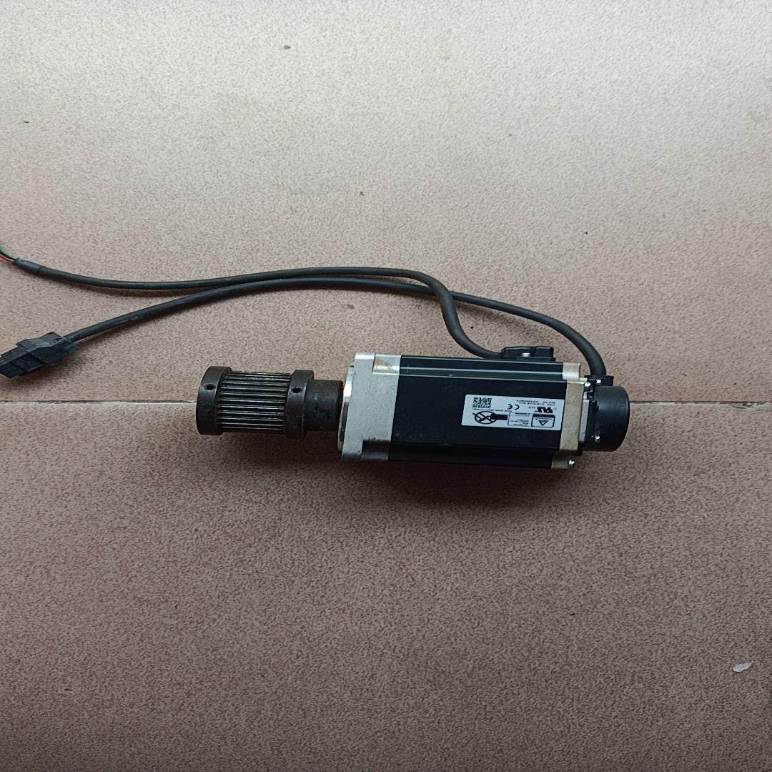 伺服电机，型号G丫B751D5-RC2，功率750W