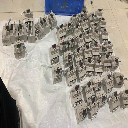 （设备配件）GT1-DA04剩下6条 GT1-AD04剩下37条 实物图