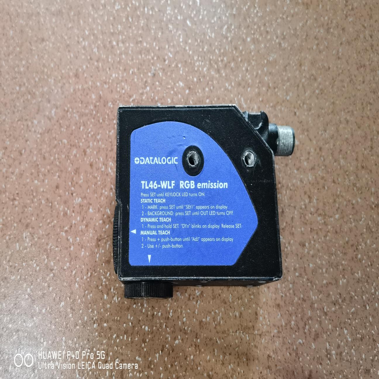 色标传感器TL46-WLF  RG8   emission得