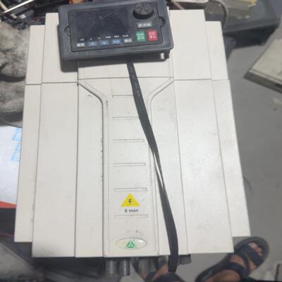 [德峰]22kw,380v深圳zhongl ingda变频器l7-g