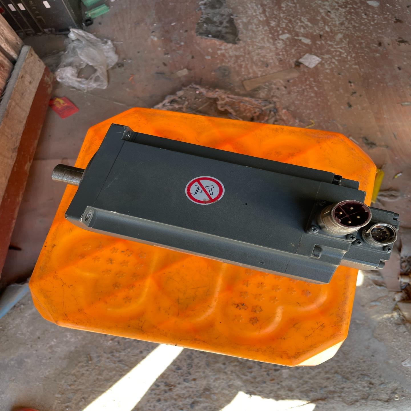 （设备配件）西门子伺服电机 1FL6054-2AF21-0AG1 实物拍