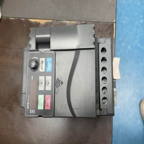 [德峰]台达变频器VFD037E23A，未使用，三相220V，3.7