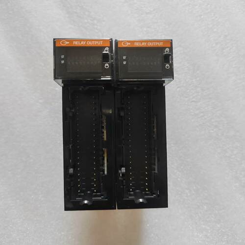 1756-OW16I /A，实照，成色漂亮，功能正常。