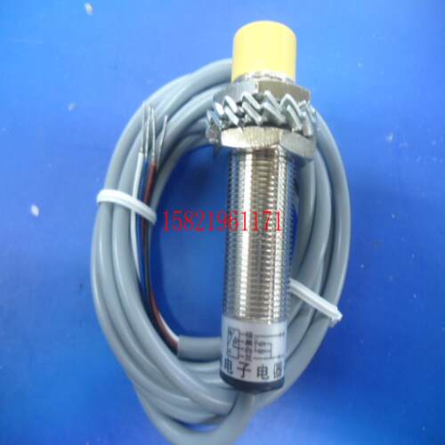 M18位移传感器模拟量线性接近开关电压型E4-D8FY1-8mm0-10议价