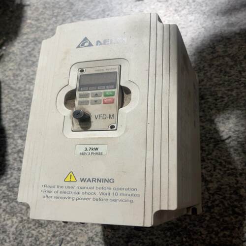 台达3.7KW变频器，剪线，功能正常！有做的私聊！