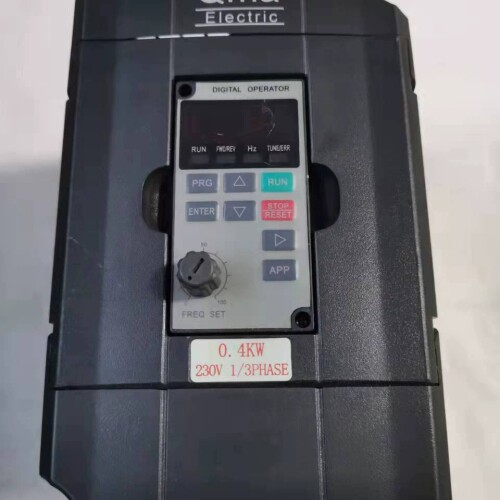 Qma酷马400W变频器，型号A700-0R4-21A，22 ~议价