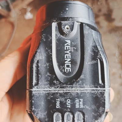 基恩士IV-500CA图像识别传感器，成色如图，外观完整 ~议价