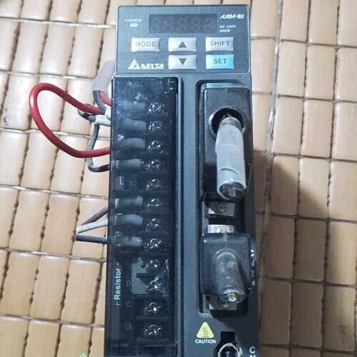台达伺服驱动器，型号ASD-B2-0421-B，400W功率 ~议价