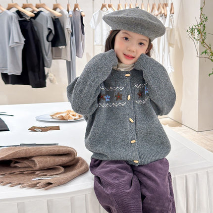 Yumi妈女童宝宝手工复古小花毛衣儿童秋季新品针织开衫外套25G174