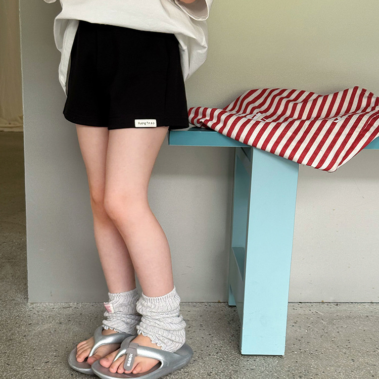Yumi妈  女童时髦热裤儿童韩版百搭短款打底裤贴标短裤 25D154