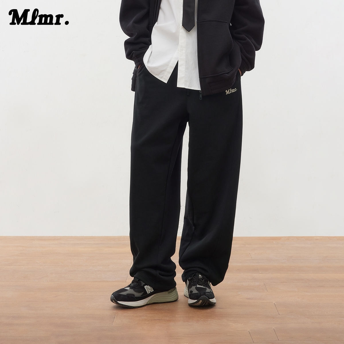 宽松阔腿版型；含棉面料；舒适毛圈内里