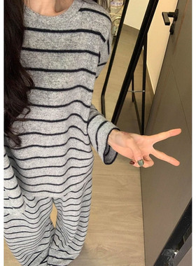 德绒长袖睡衣女士秋冬季2025新款灰色条纹宽松舒适保暖简约家居服