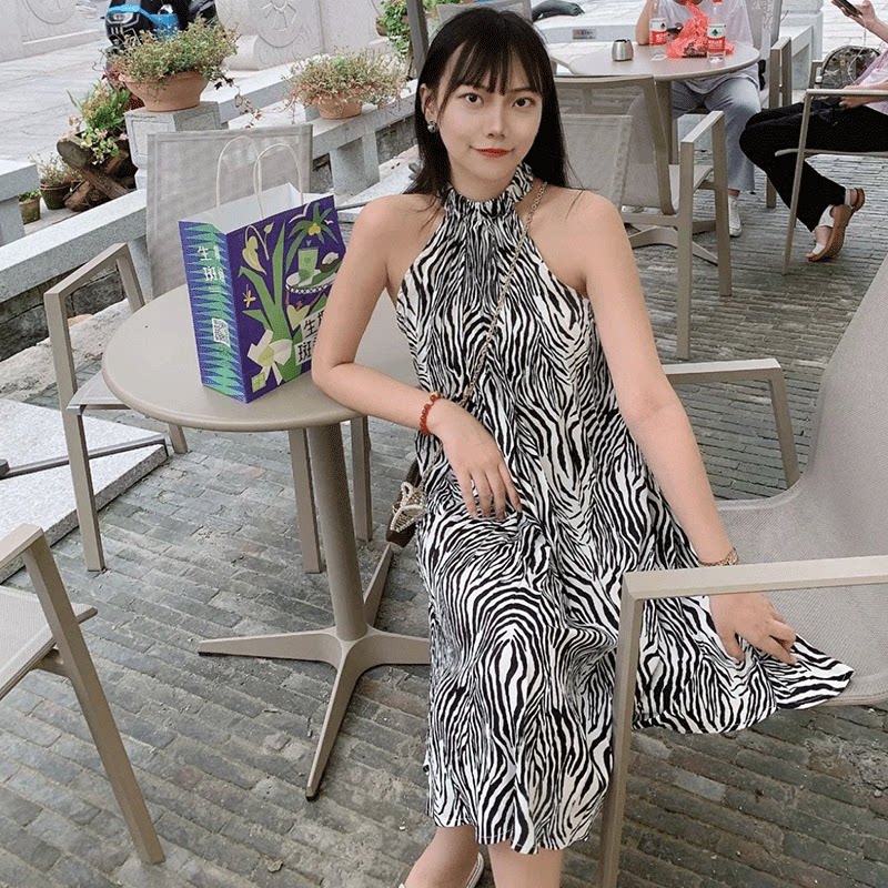 2024夏季斑马纹挂脖吊带背心欧美风辣妹宽松连衣裙女