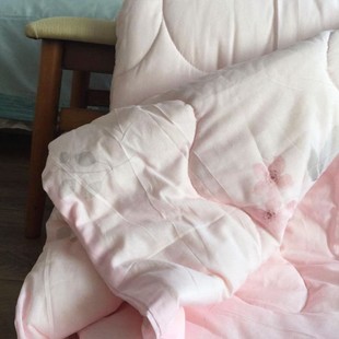 4.5斤左右 3斤多2米 特价 处理一批棉花被1.5A