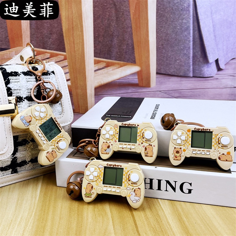 卡皮巴拉钥匙扣挂件儿童俄罗斯方块手柄精致学生解压游戏机钥匙链