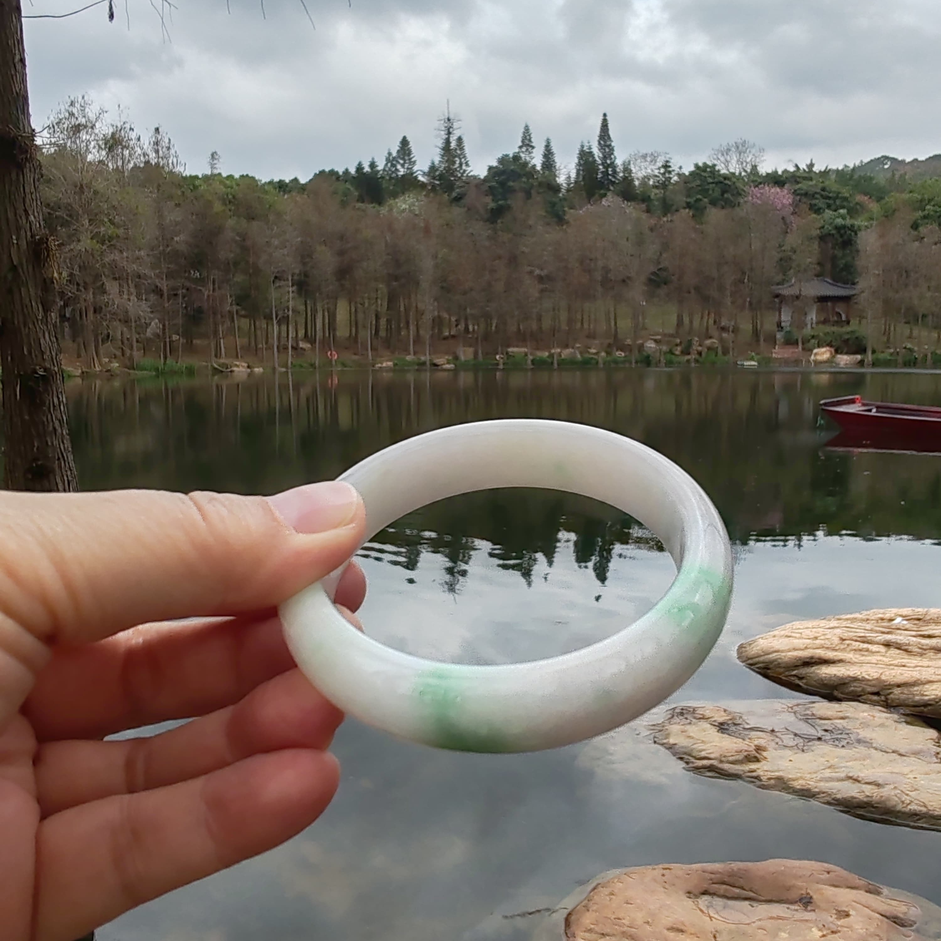 女款天然A货翡翠手镯58圈口送礼