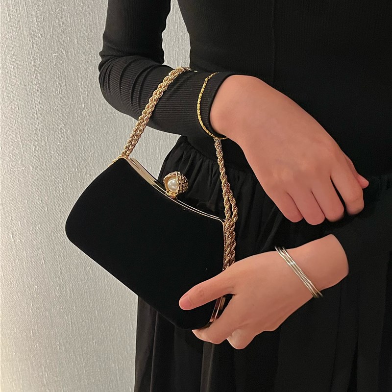 高端手包晚宴礼服包包女绒面手机手腕包珍珠链旗袍包宴会手提小包