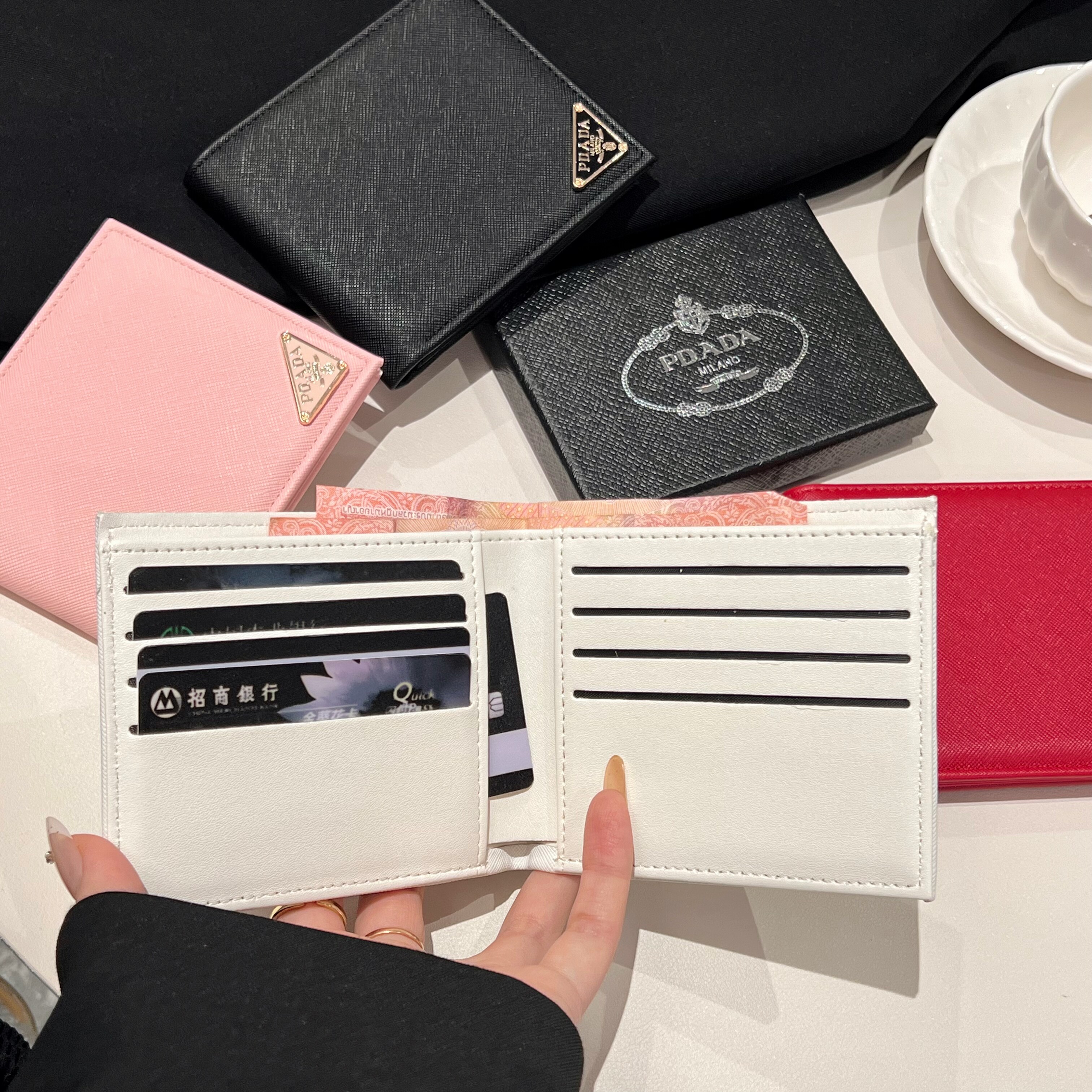 新款翻盖对折钱包高档皮纹证件银行卡片零钱收纳包个性多卡位便携小巧