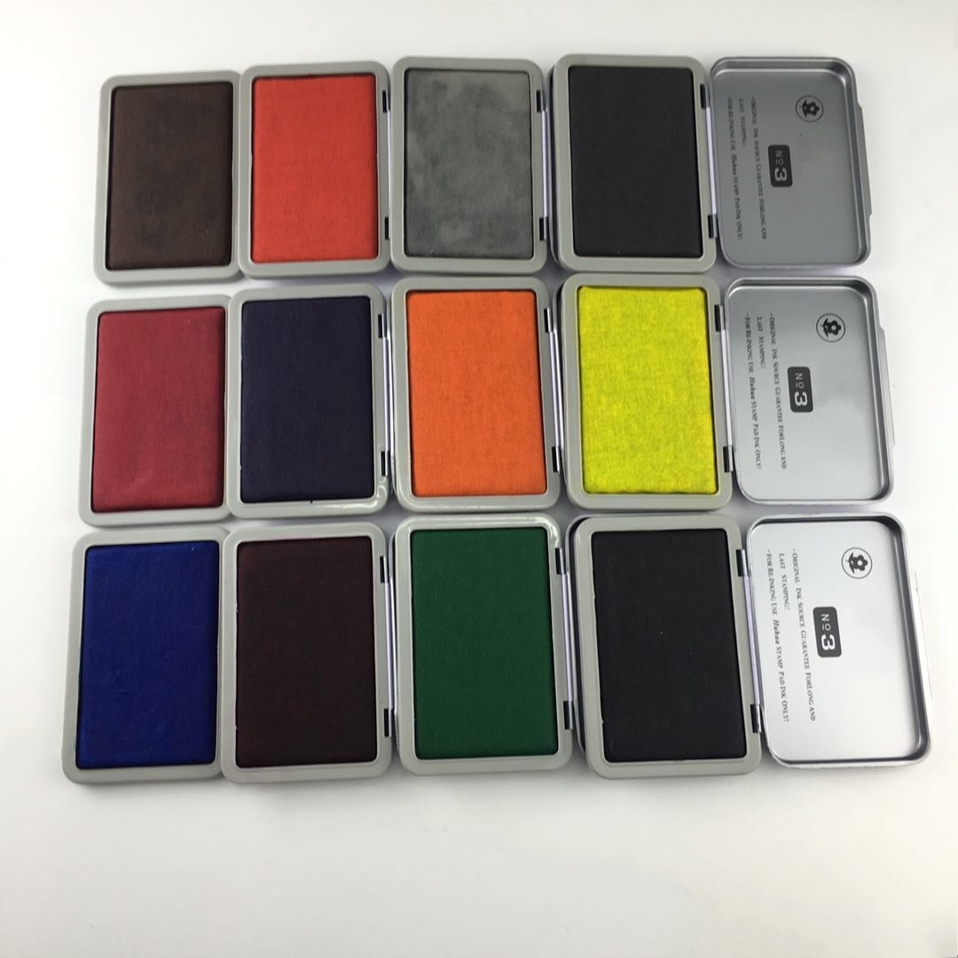 紫红色印台多黑蓝绿黄办