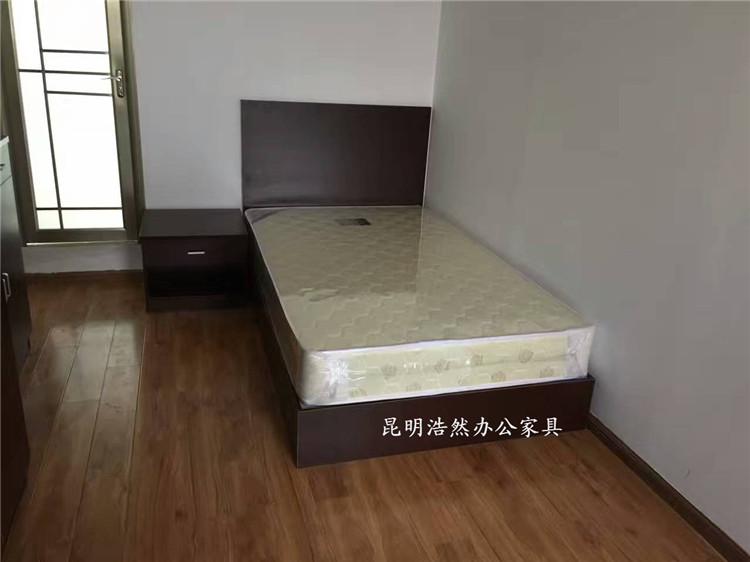 云南酒店家具床小圆桌出