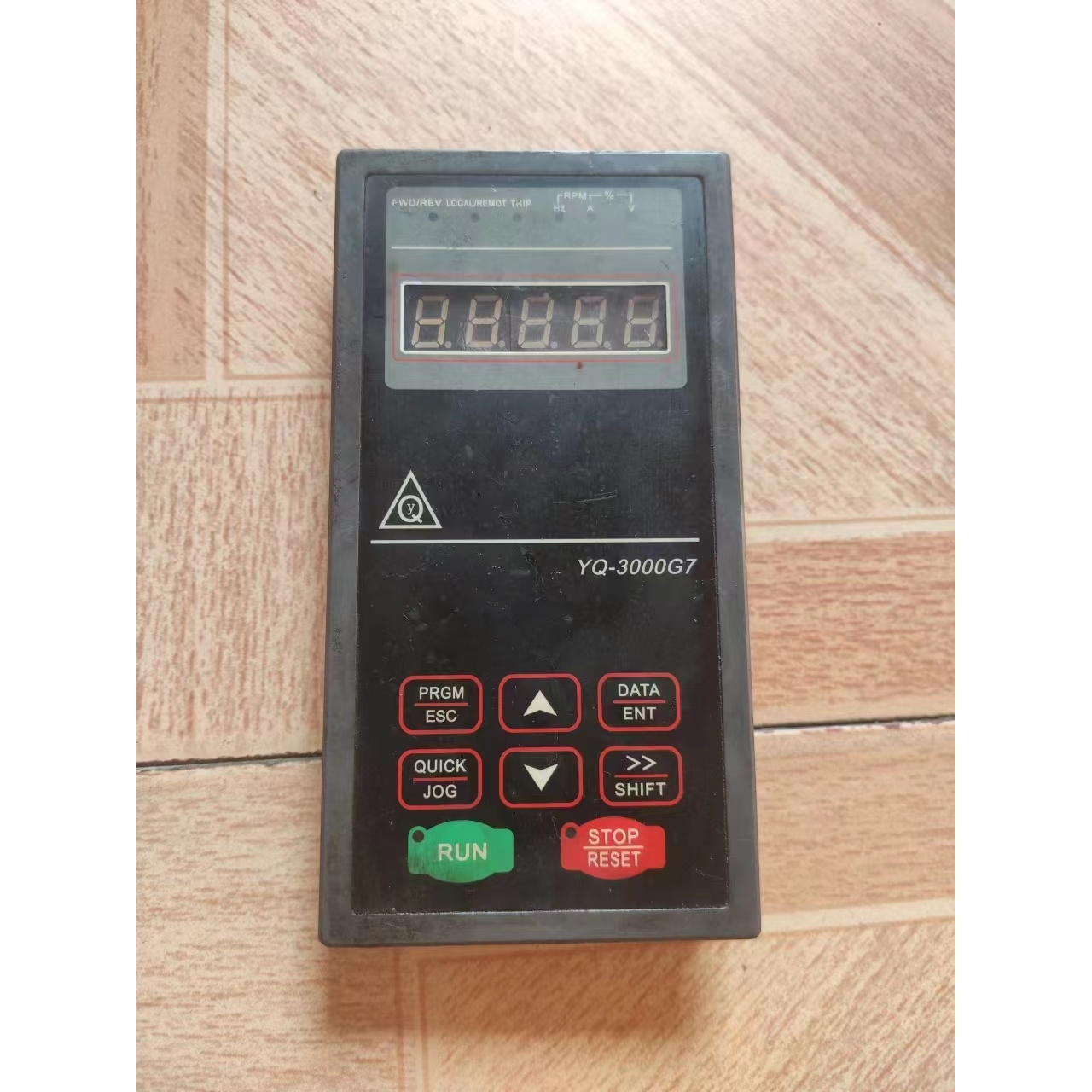 询价原装誉强变频器 YQ3000G7 操作面板议价