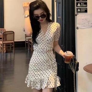 2024年新款气质收腰法式小个子雪纺碎花连衣裙女夏季时尚裙子夏天