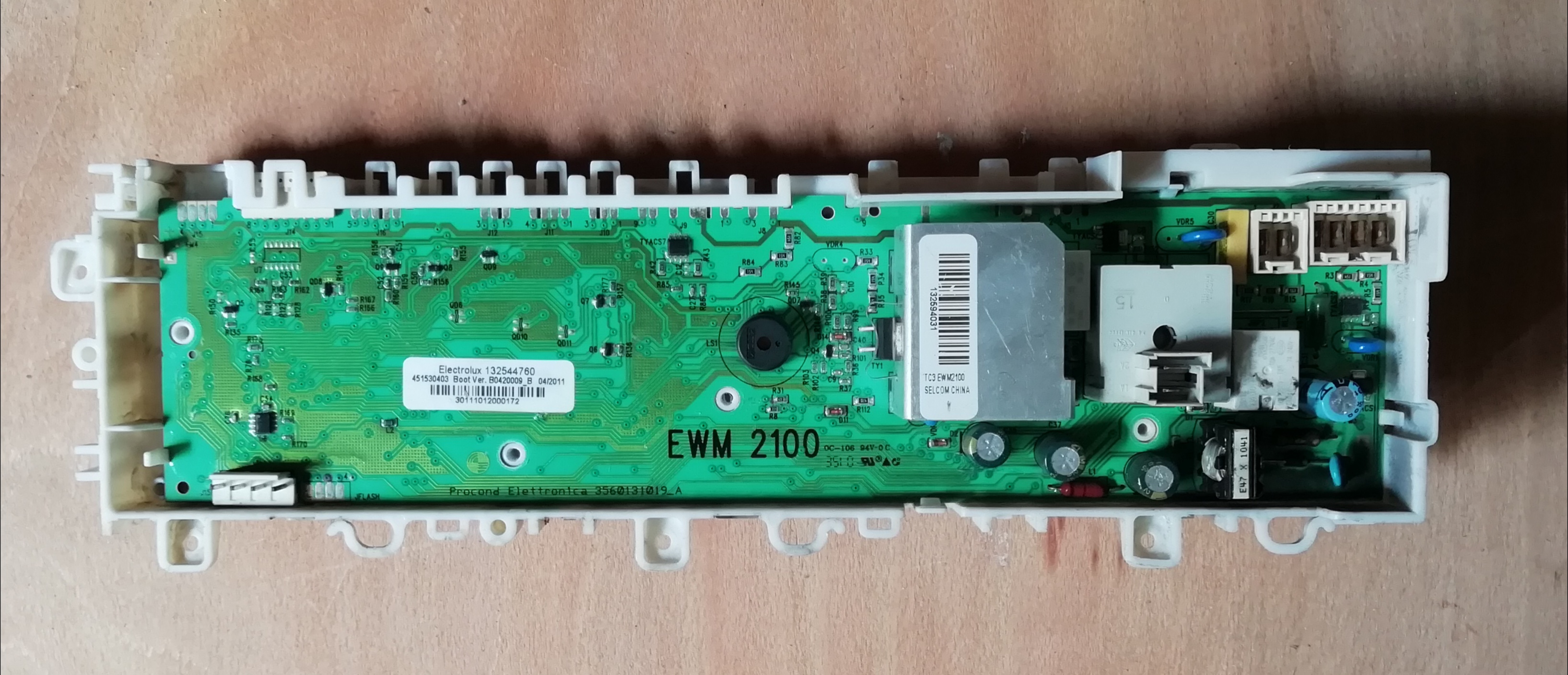 伊莱克斯 EWF1073 滚筒洗衣机电脑板EWM2100 B040009-B 132544760