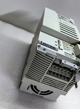 议价Lenze伦茨变频器 E82EV552-4C240 咨