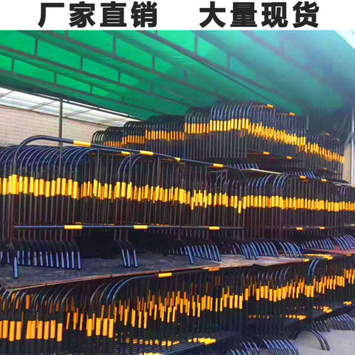 铁马护栏隔离路面安全施
