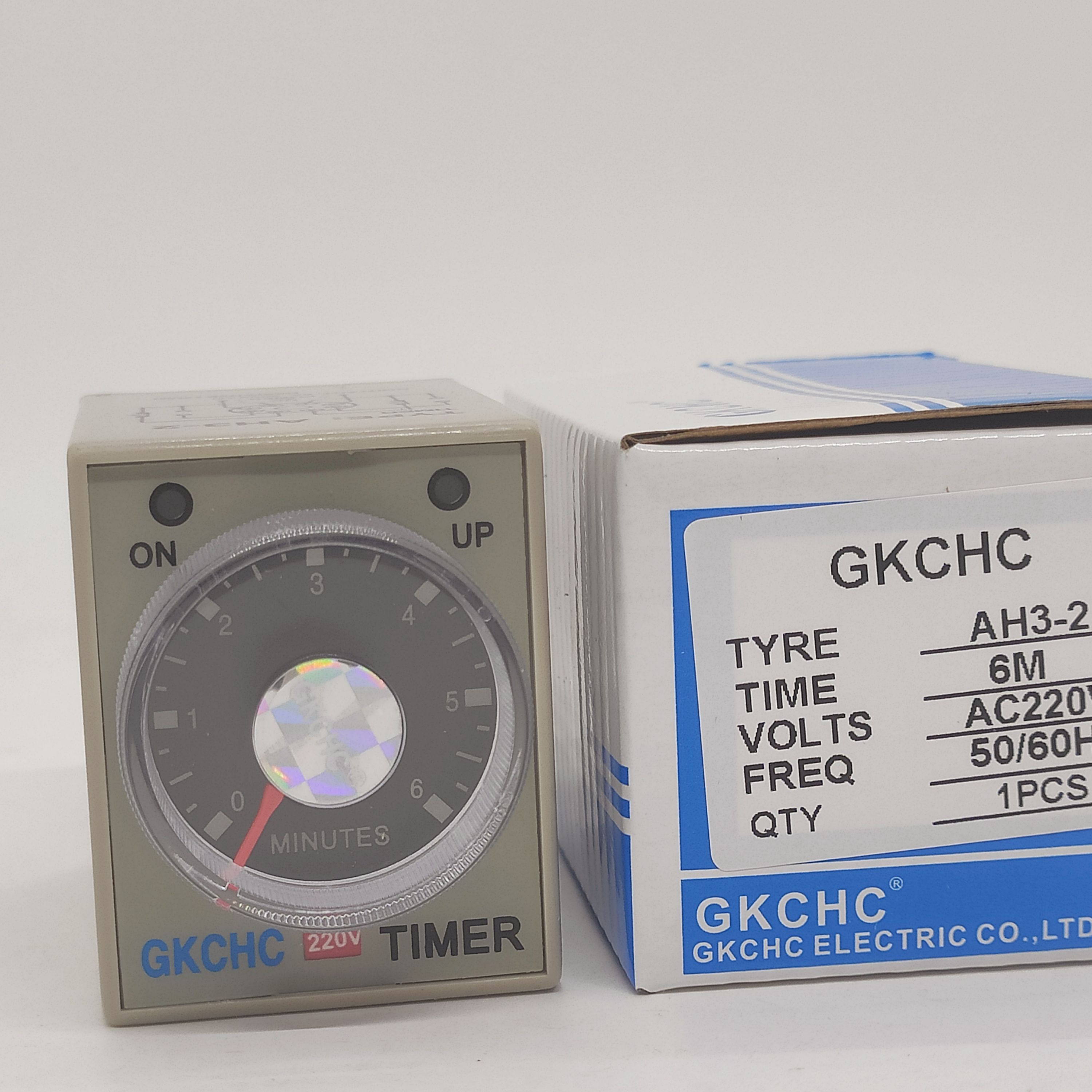 GKCHC时间继电器AH3-2通电延时定时器开关电子式可调220V24V8脚