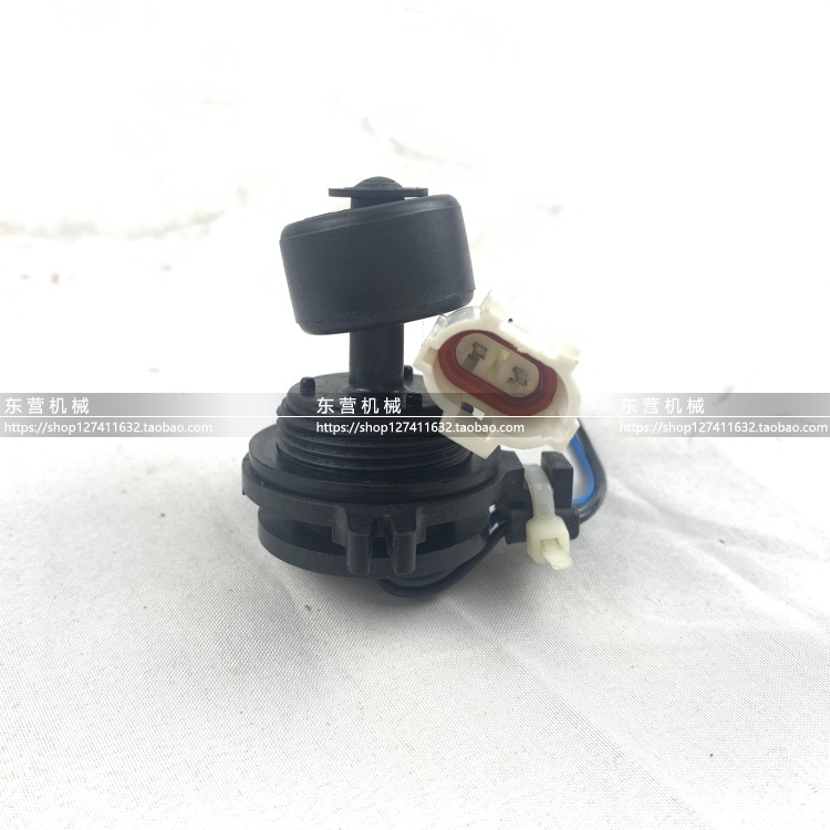 （议价）五十铃6WG1 6WF1 CYH CYZ 副水箱传感器 8-97640800-4 庆