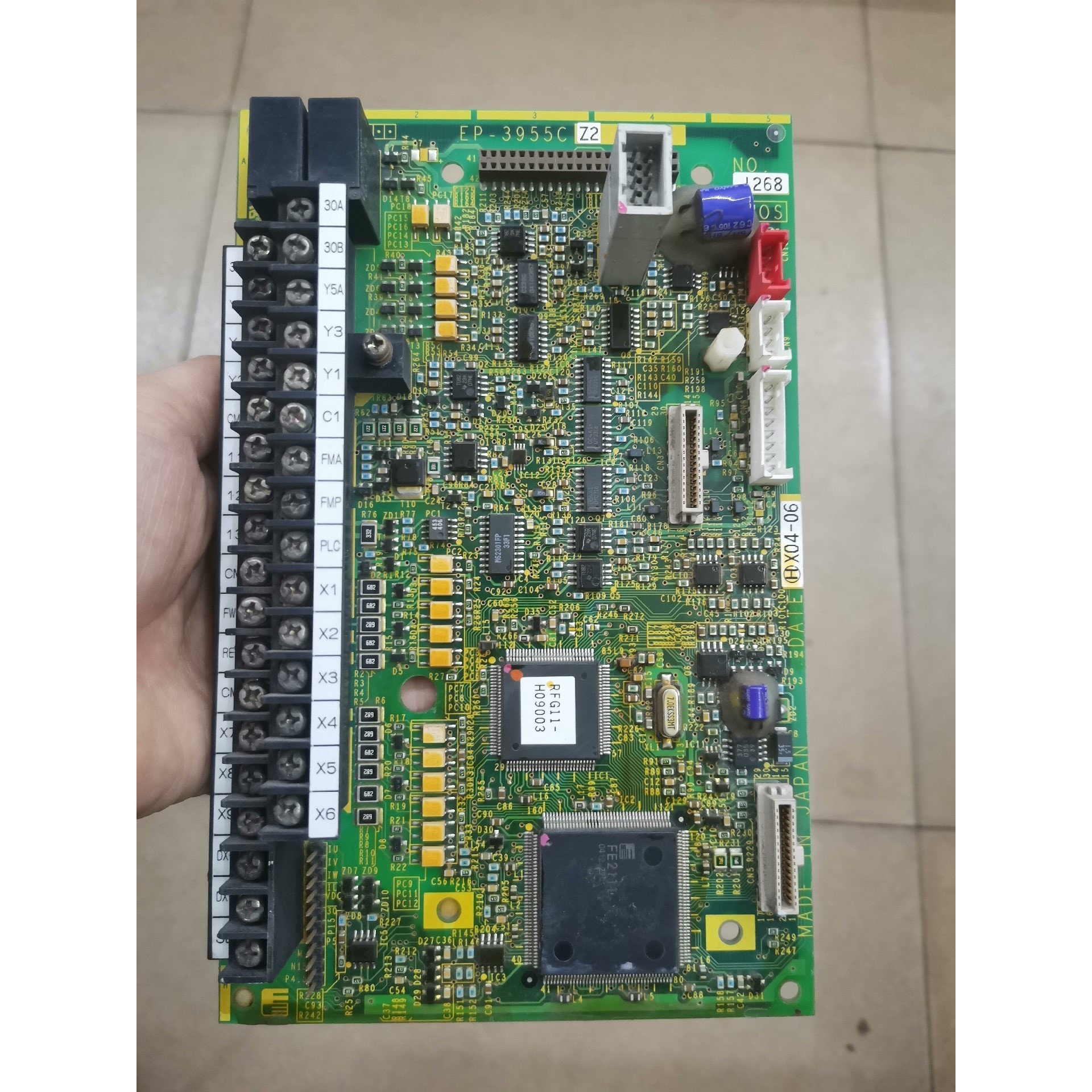 询价拆机富士变频器主板EP-3955C Z2,成色如图,议价