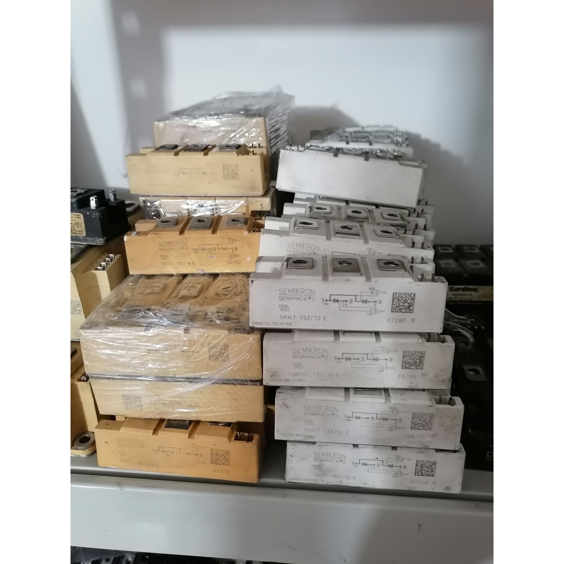 询价SKKT132/12E 14E 16E. SKKT162/议价