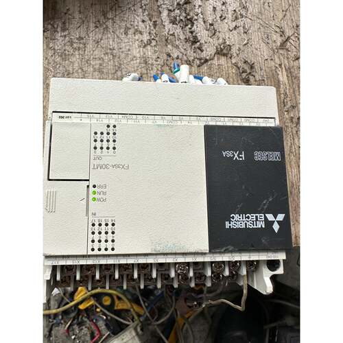 议价议价议价三菱 FX3SA-30MT-CM,图片为实物拍摄,通电如图,议价
