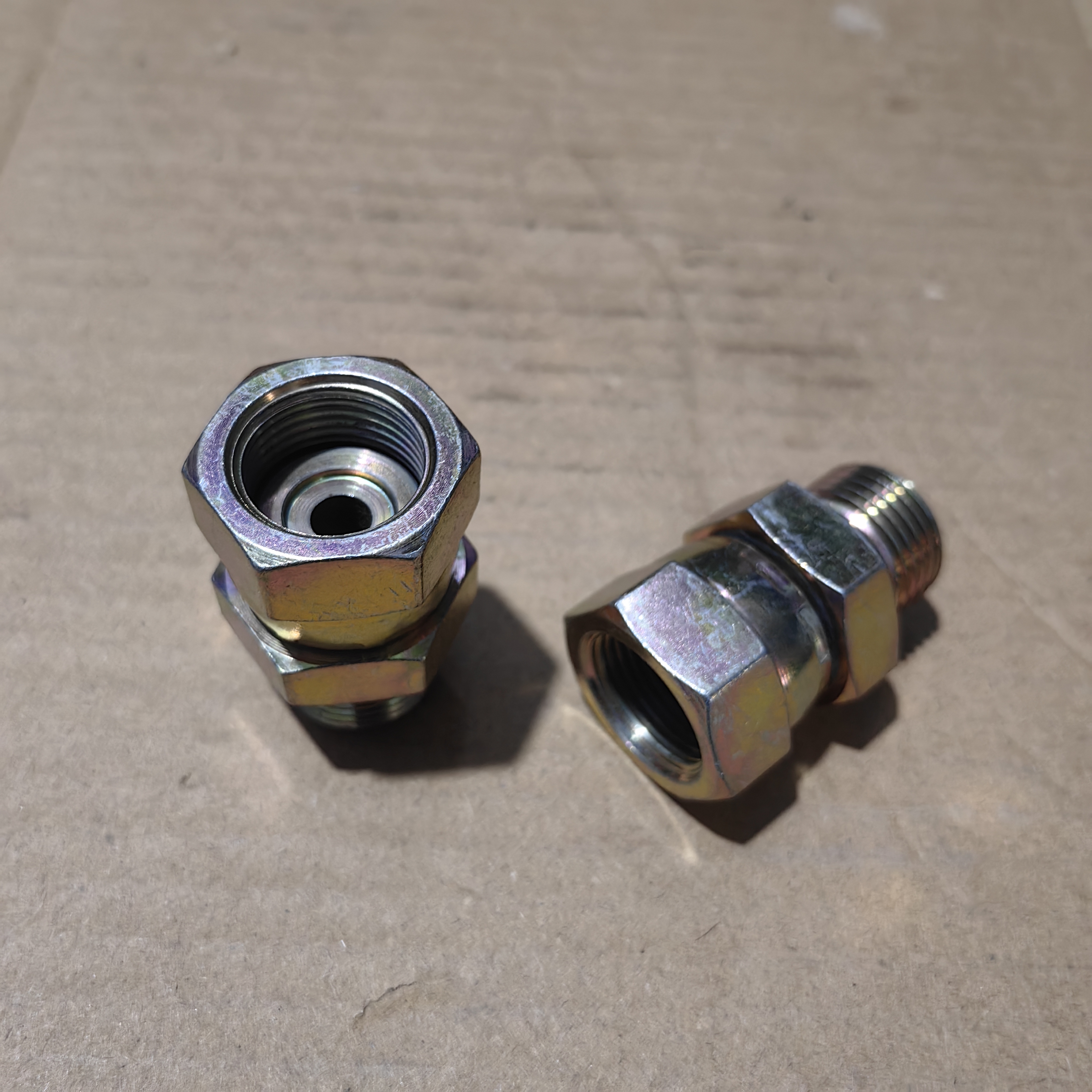 外丝组转内活动可调向压