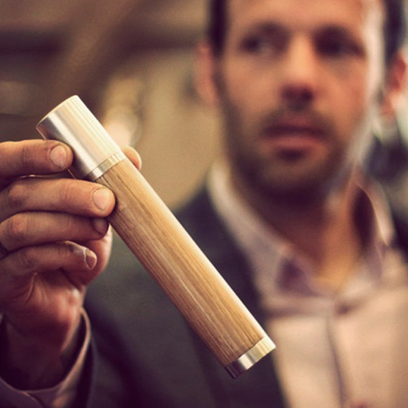 304不锈钢随身小酒壶迷你便携白橡木户外旅行雪茄酒壶创意礼物