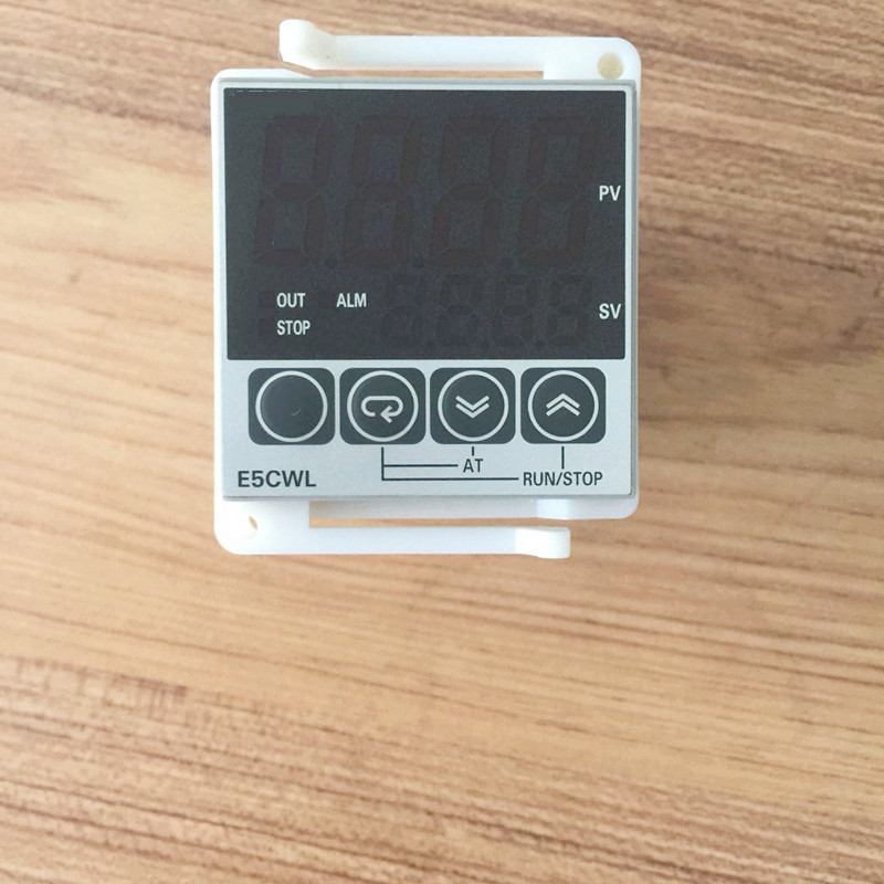 温控仪E5CWL-Q1TC E5CSZ-R1T  E5CW-R1KJ E5CSL-RTC E5CK E5CS