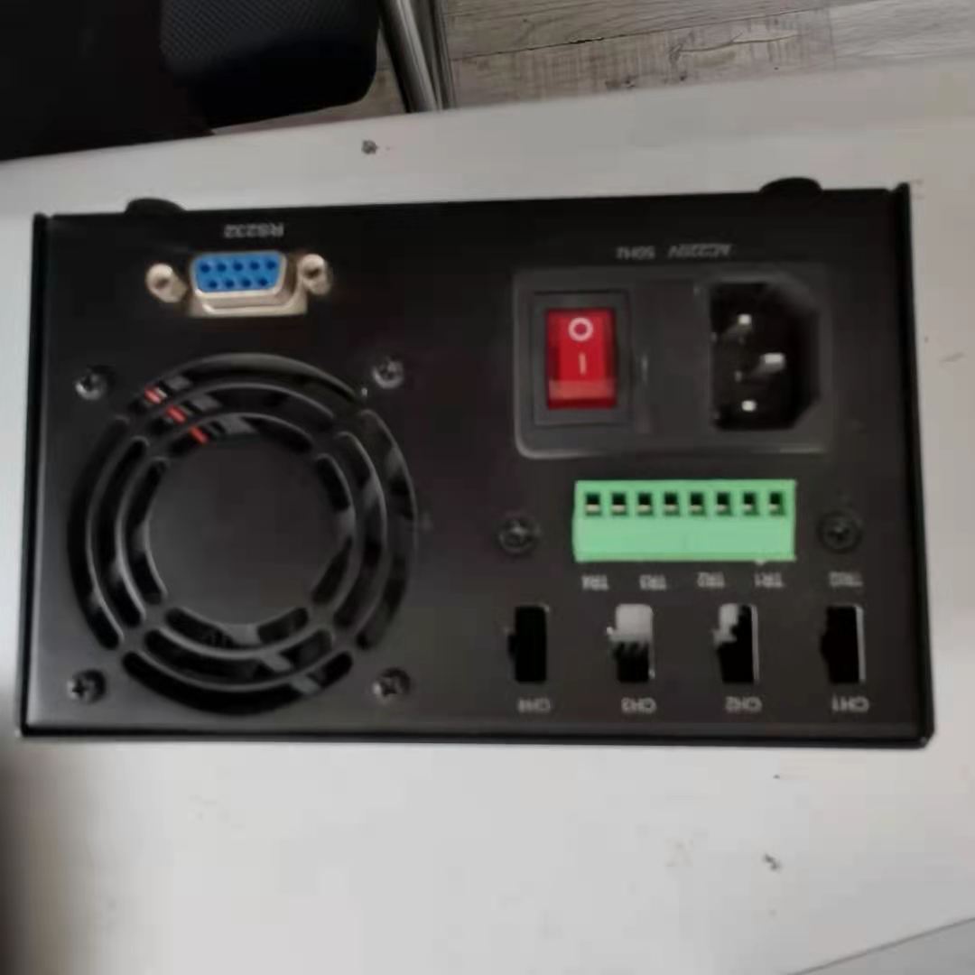 全新奥普特路光源控制器