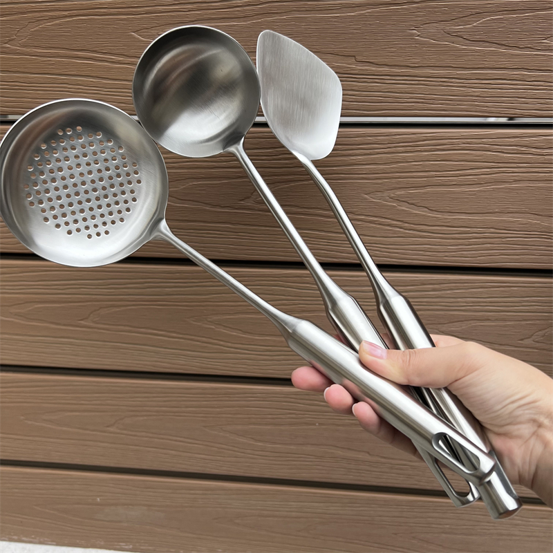 出口代工304不锈钢长柄装汤勺 大漏筛挂孔式铲勺厚重砂光锅铲漏勺