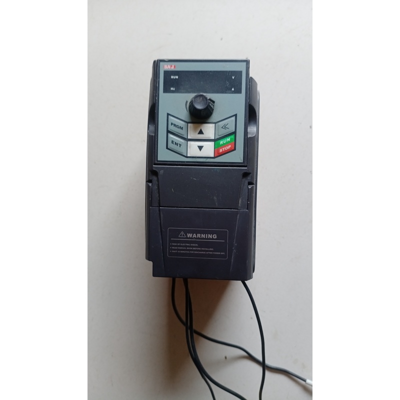 释迦自动化三晶拆机变频器 ATV13-2SR4GH 0.4KW 220