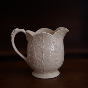 出口英国复古造型树叶陶瓷中号水升花瓶 冷水壶 浮雕花器餐桌花瓶