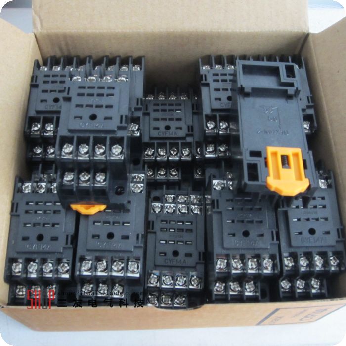继电器底座PYF08A  PTF08A PTF14A PF083A 52P54P圆座LY2NJ JQX