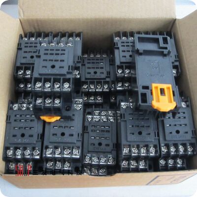 继电器底座PYF08A  PTF08A PTF14A PF083A 52P54P圆座LY2NJ JQX