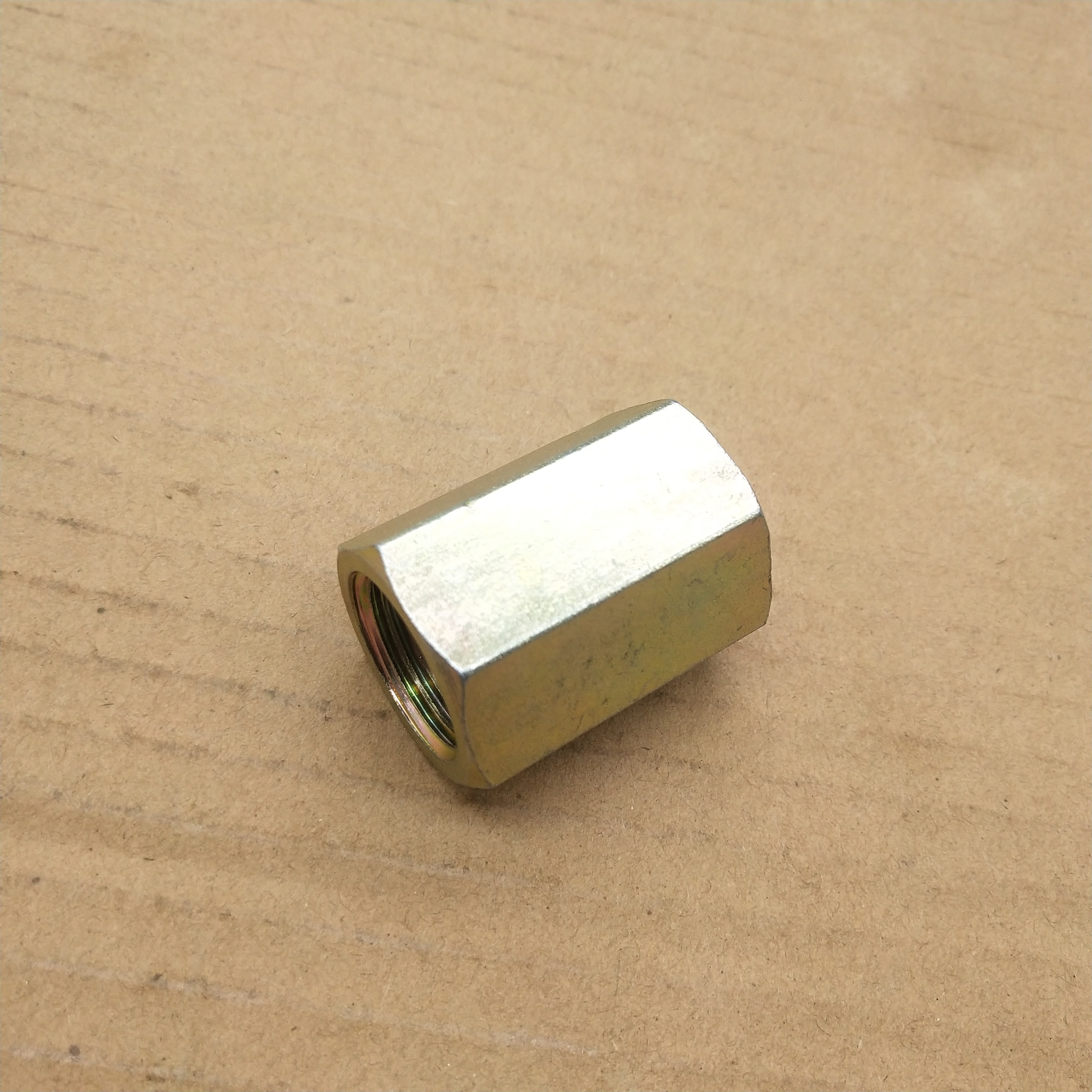 公制双内丝M14×1.5、M16×1.5—转M18×1.5