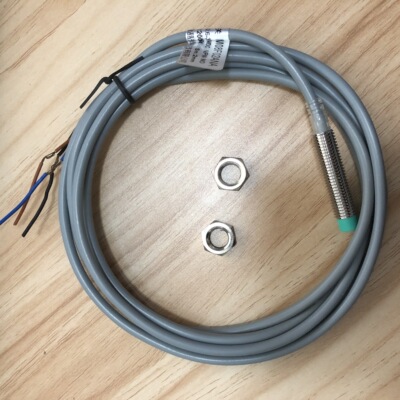 M8接近开关IM08F02ANA IM08M01ANB APA APB ADA IM08F02ADB电感式