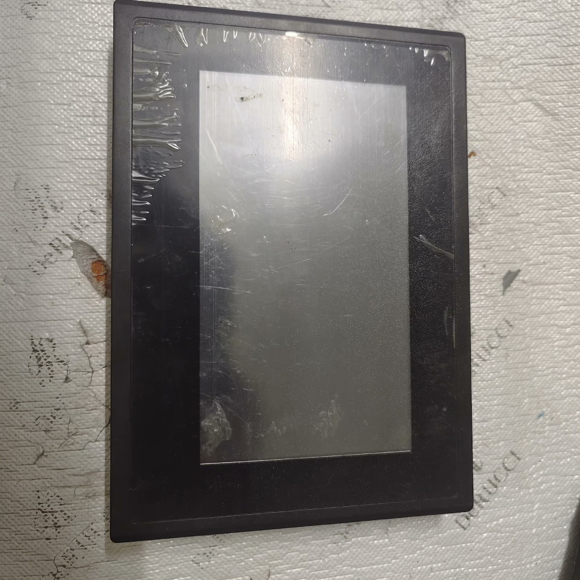 询价迪文触摸屏DMT80480C070-15WT,成色如图,薄膜议价