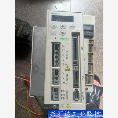 施耐德1KW伺服驱动器，LXM23CU10M3X，东西如图， 议价商品